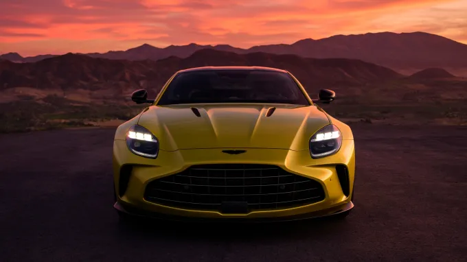 Aston Martin Vantage : face avant