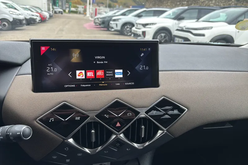 Image secondaire du véhicule 18