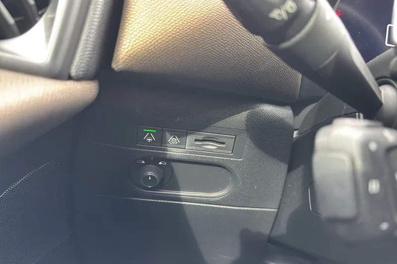 Image secondaire du véhicule 24