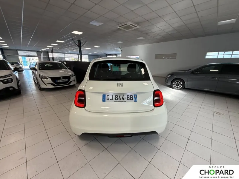 Image secondaire du véhicule 6