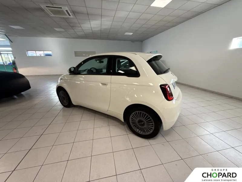 Image secondaire du véhicule 8