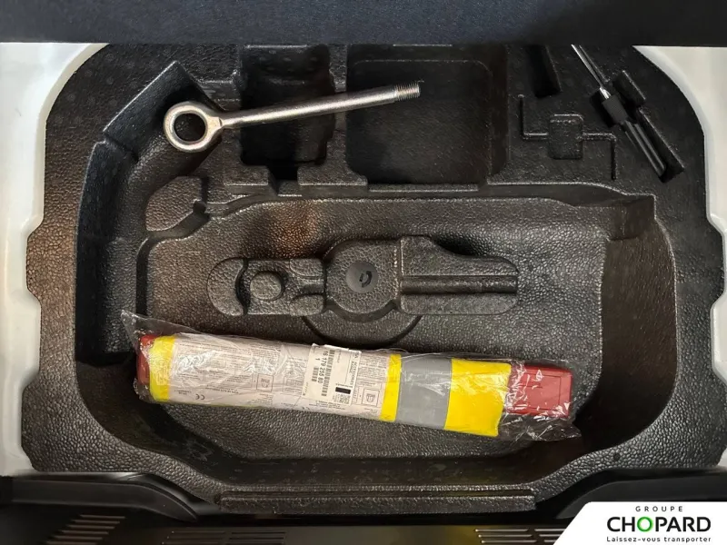 Image secondaire du véhicule 23