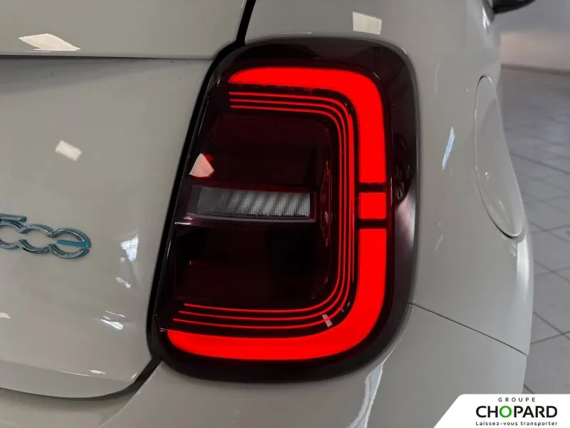 Image secondaire du véhicule 25