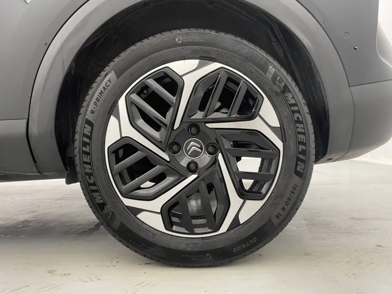 Image secondaire du véhicule 17