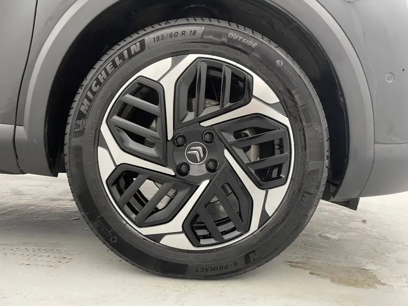 Image secondaire du véhicule 19