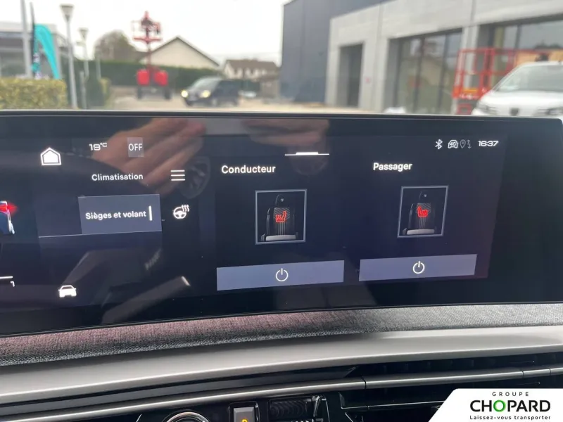 Image secondaire du véhicule 15