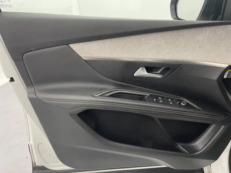 Image secondaire du véhicule 27