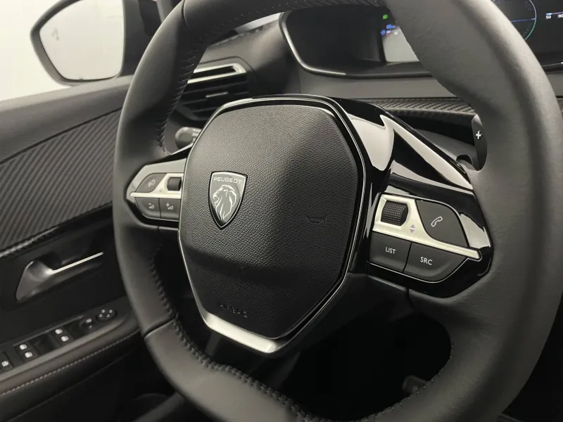 Image secondaire du véhicule 32