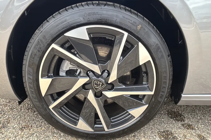 Image secondaire du véhicule 27