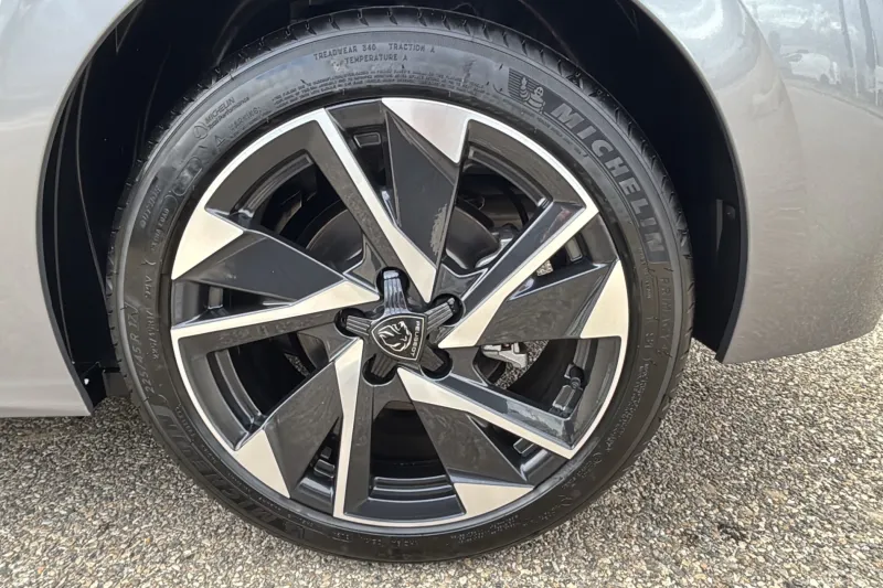 Image secondaire du véhicule 28