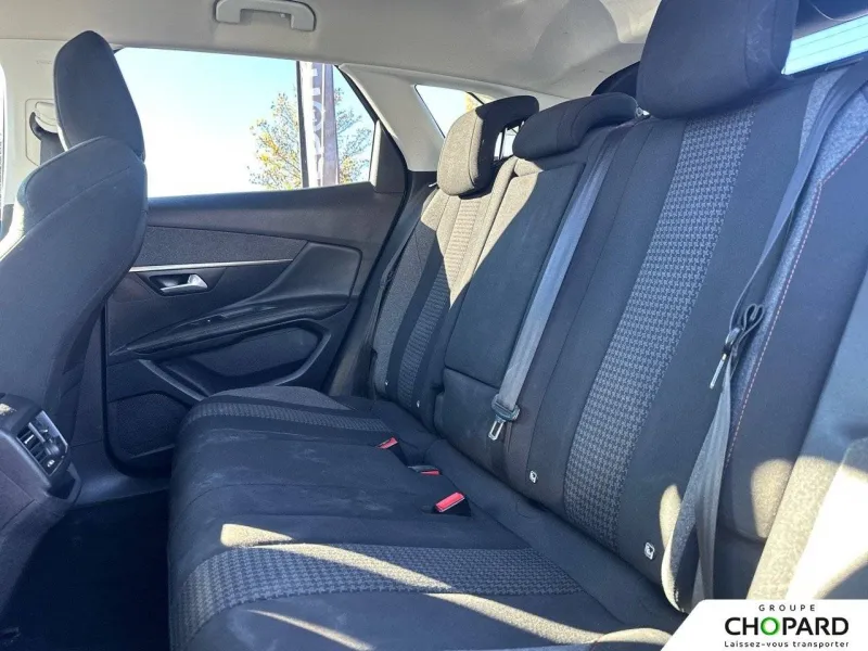 Image secondaire du véhicule 40