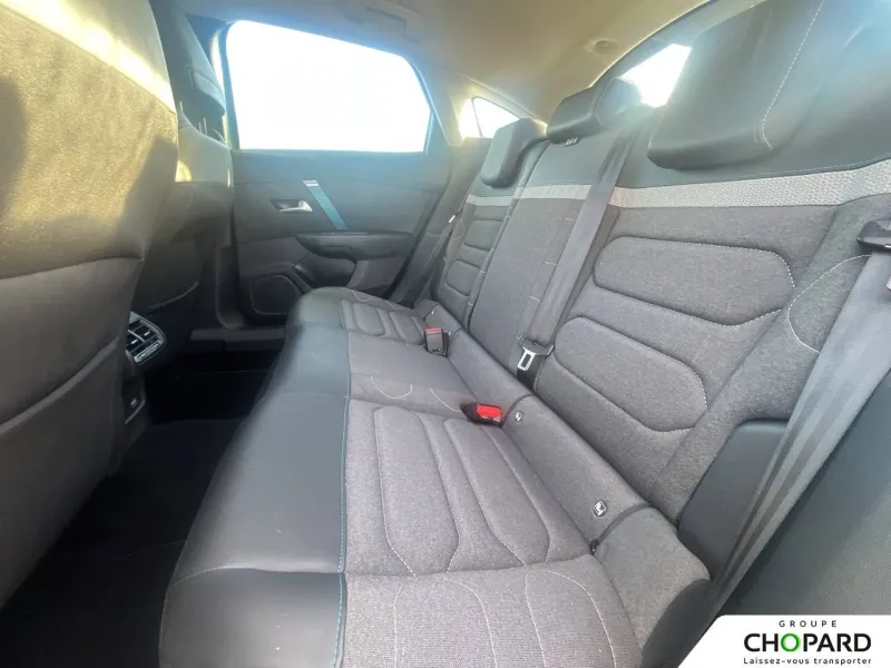 Image secondaire du véhicule 11