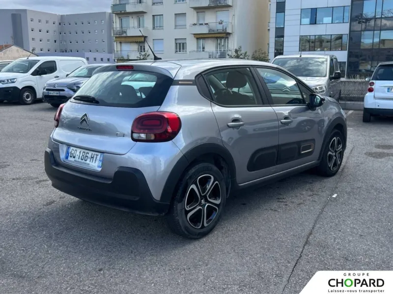 Image secondaire du véhicule 9