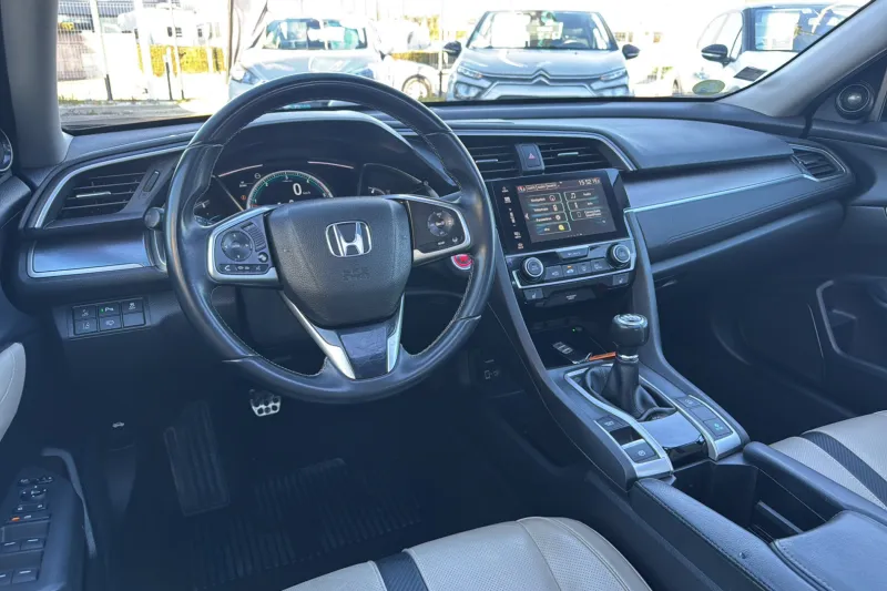 Image secondaire du véhicule 17