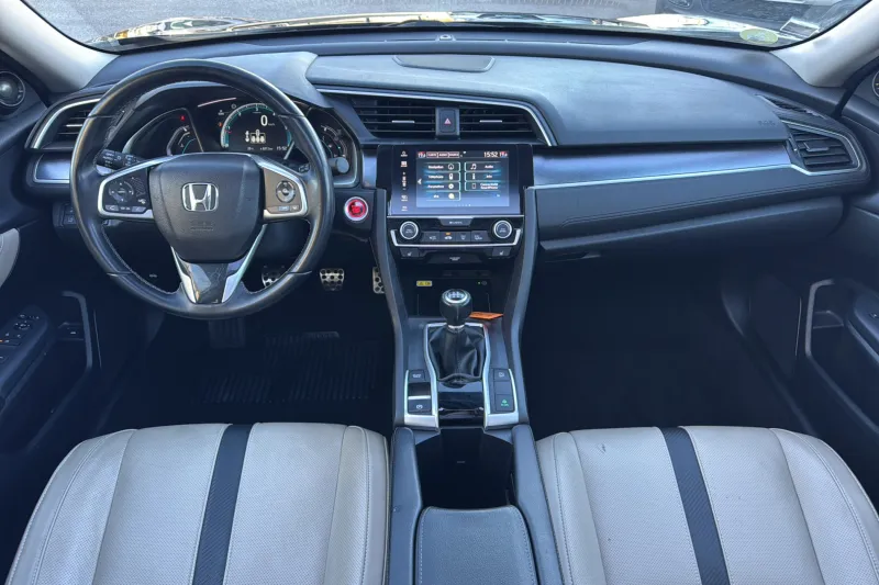 Image secondaire du véhicule 19