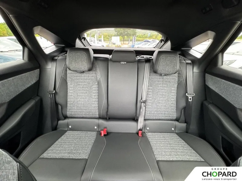 Image secondaire du véhicule 19