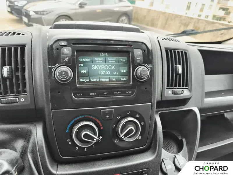 Image secondaire du véhicule 14