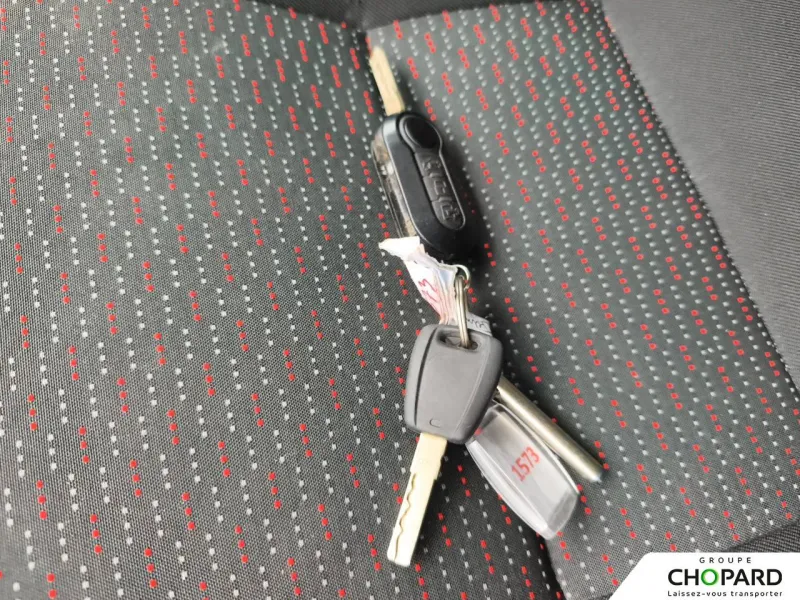 Image secondaire du véhicule 15