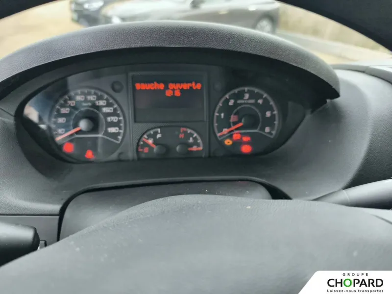 Image secondaire du véhicule 19