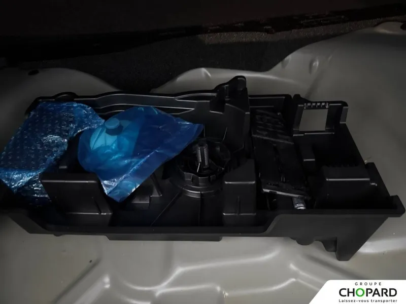 Image secondaire du véhicule 23