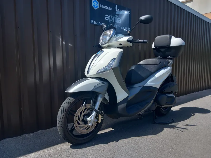 Image secondaire du véhicule 3