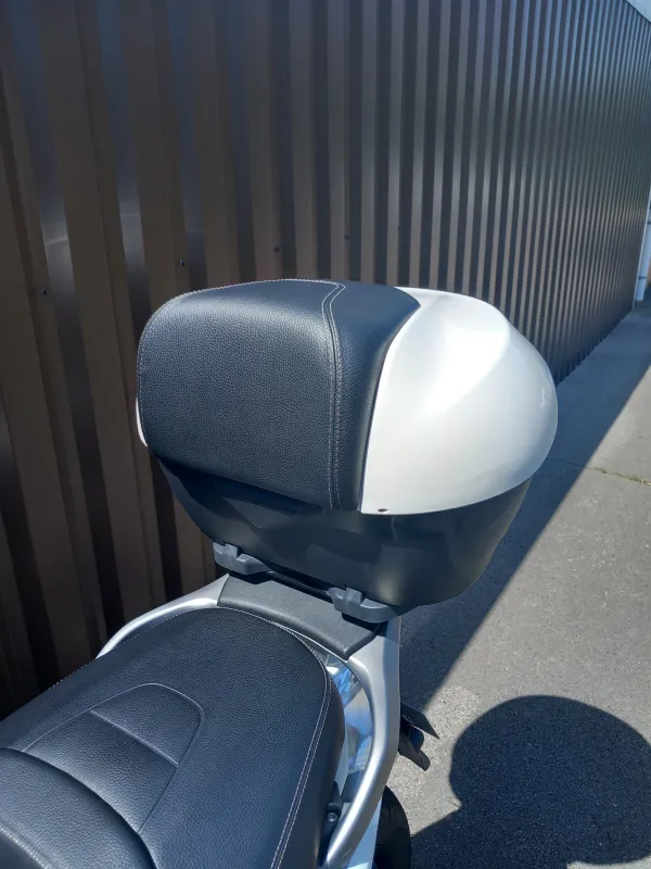 Image secondaire du véhicule 4