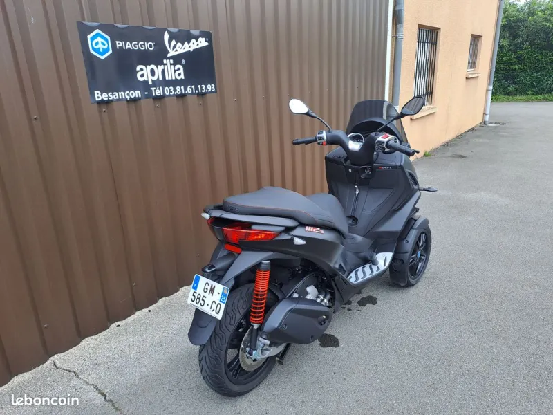 Image secondaire du véhicule 4