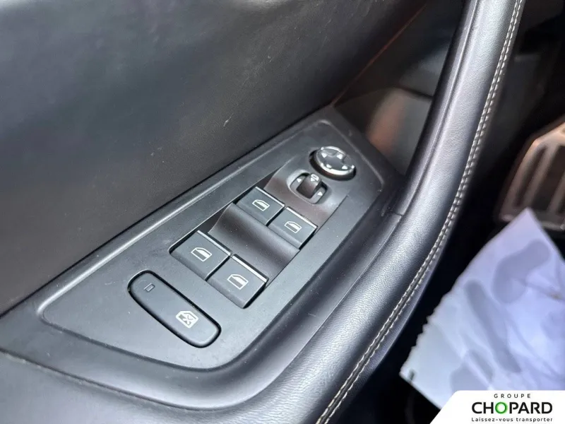 Image secondaire du véhicule 34