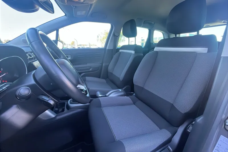 Image secondaire du véhicule 16