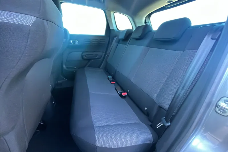 Image secondaire du véhicule 17