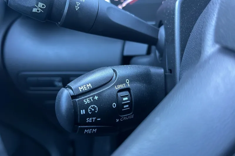 Image secondaire du véhicule 40