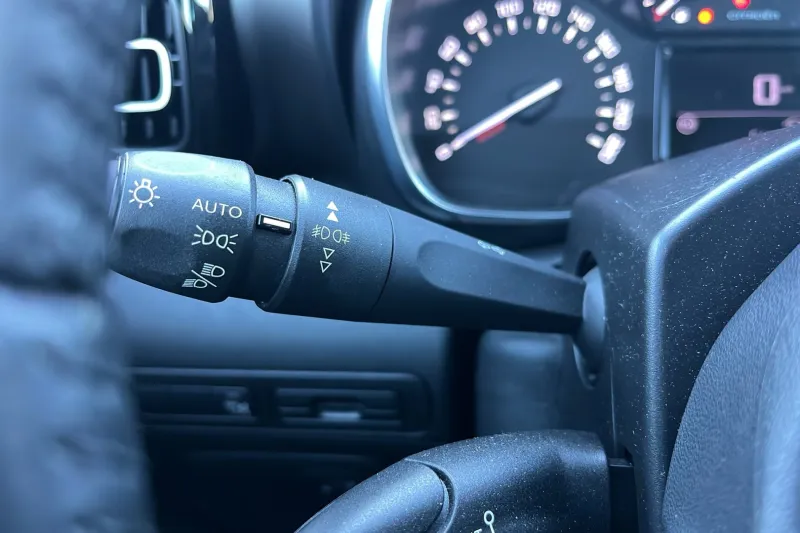 Image secondaire du véhicule 44