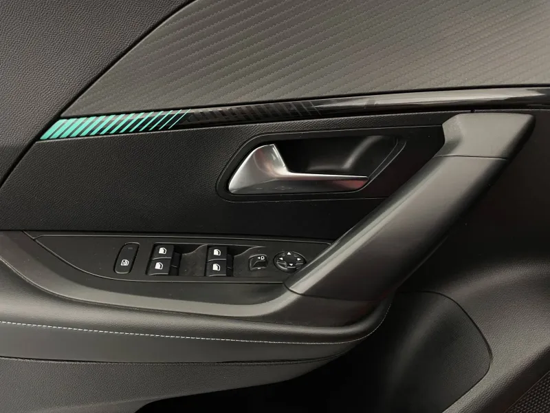 Image secondaire du véhicule 30