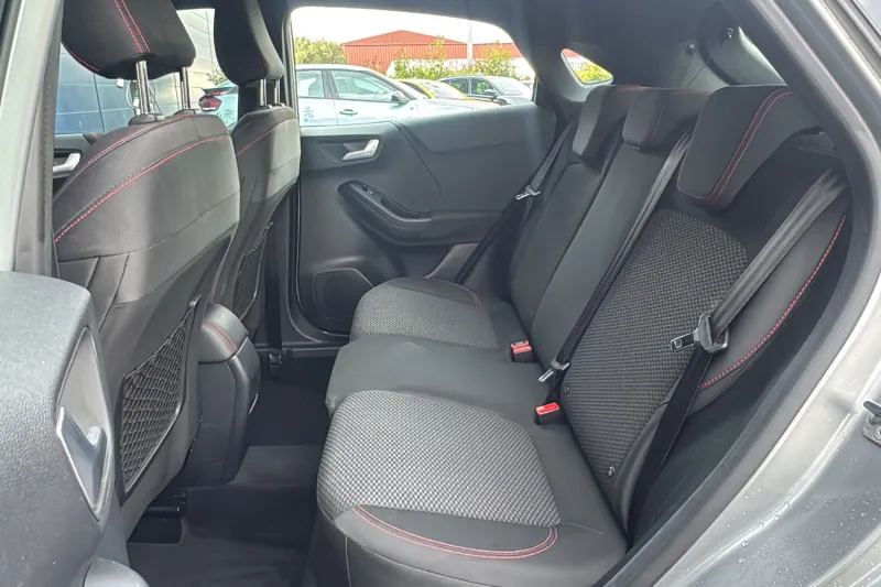 Image secondaire du véhicule 6