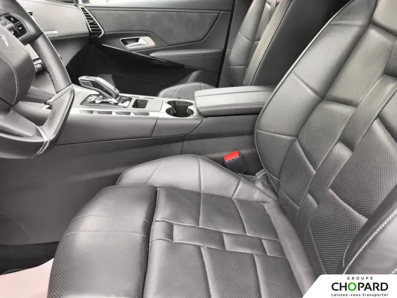 Image secondaire du véhicule 10