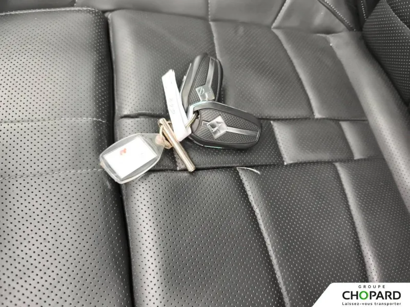 Image secondaire du véhicule 13