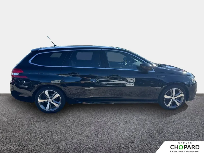 Image secondaire du véhicule 10