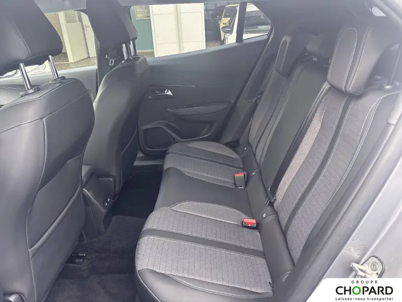 Image secondaire du véhicule 12