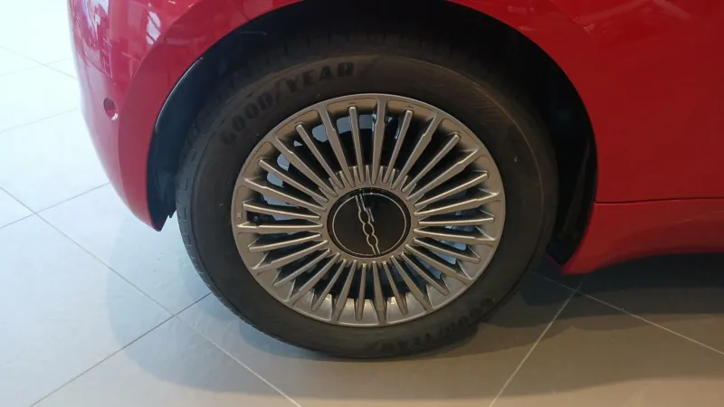 Image secondaire du véhicule 15