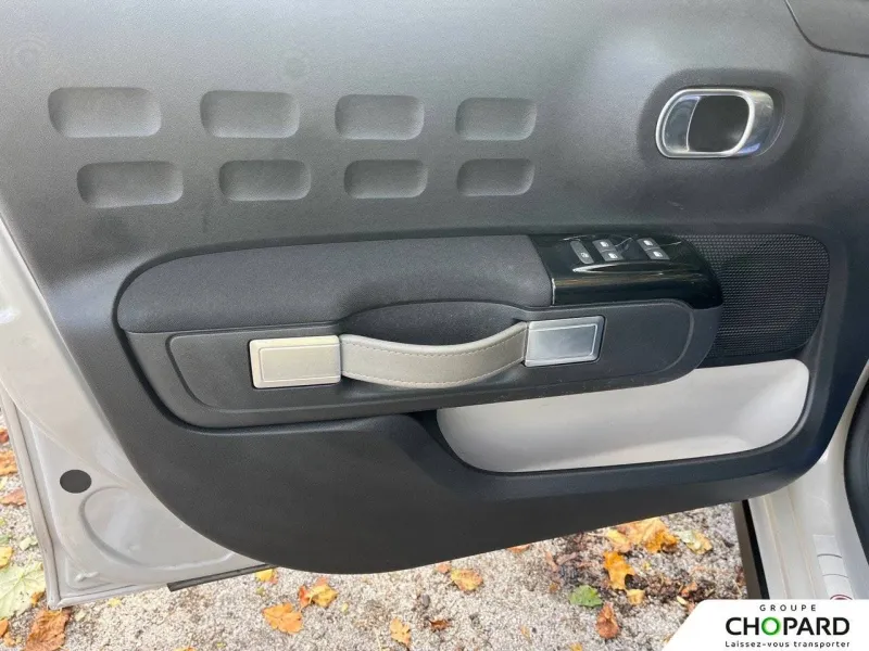 Image secondaire du véhicule 8