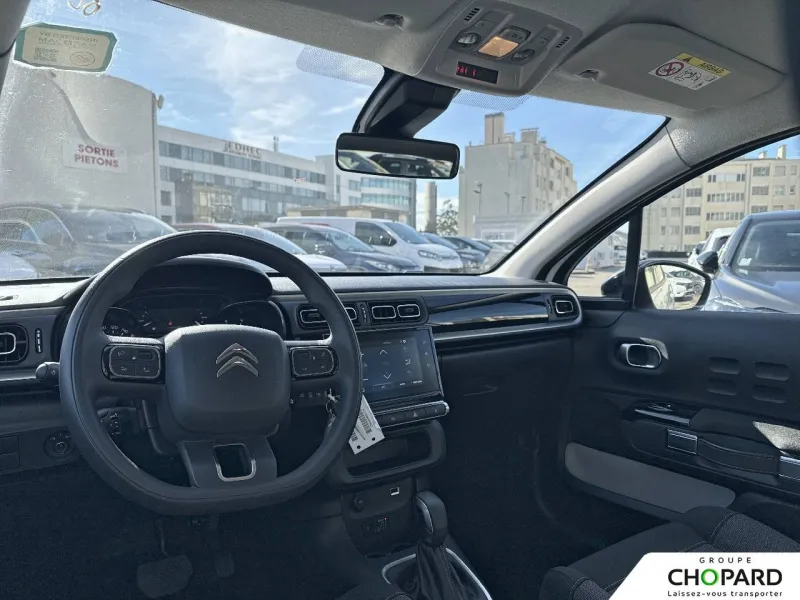 Image secondaire du véhicule 11