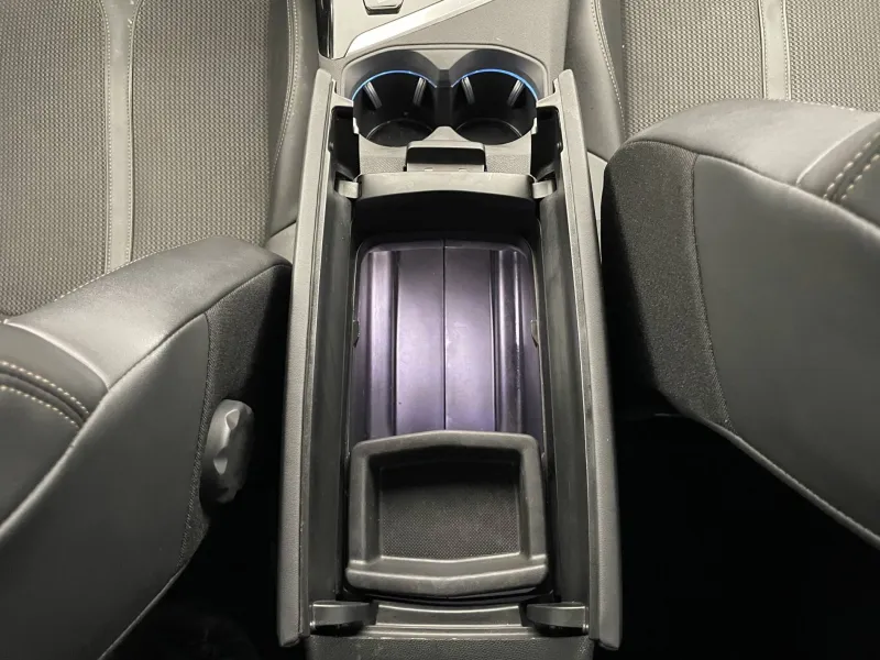 Image secondaire du véhicule 33