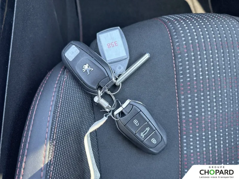 Image secondaire du véhicule 15