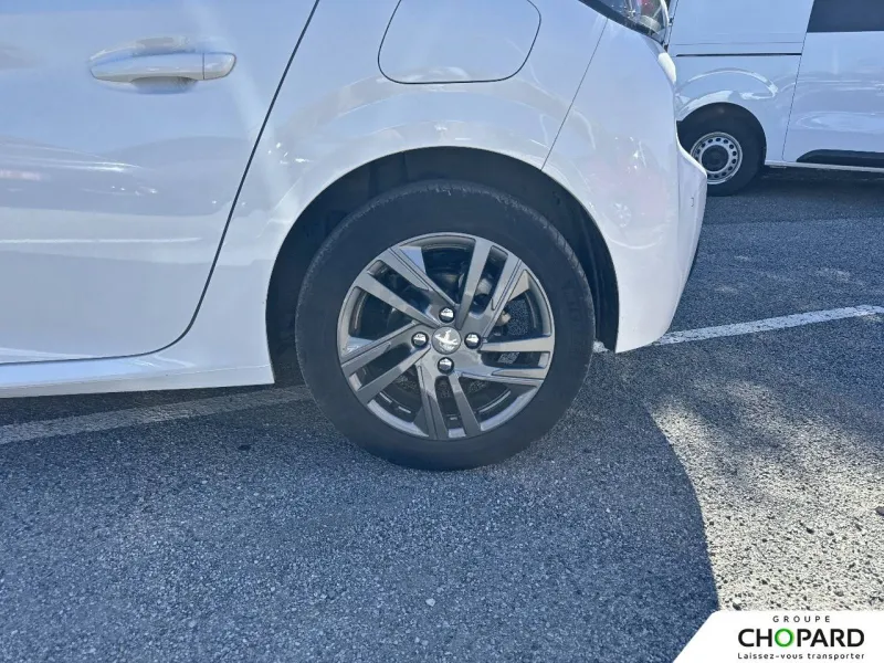 Image secondaire du véhicule 11