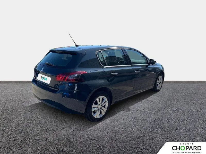 Image secondaire du véhicule 9