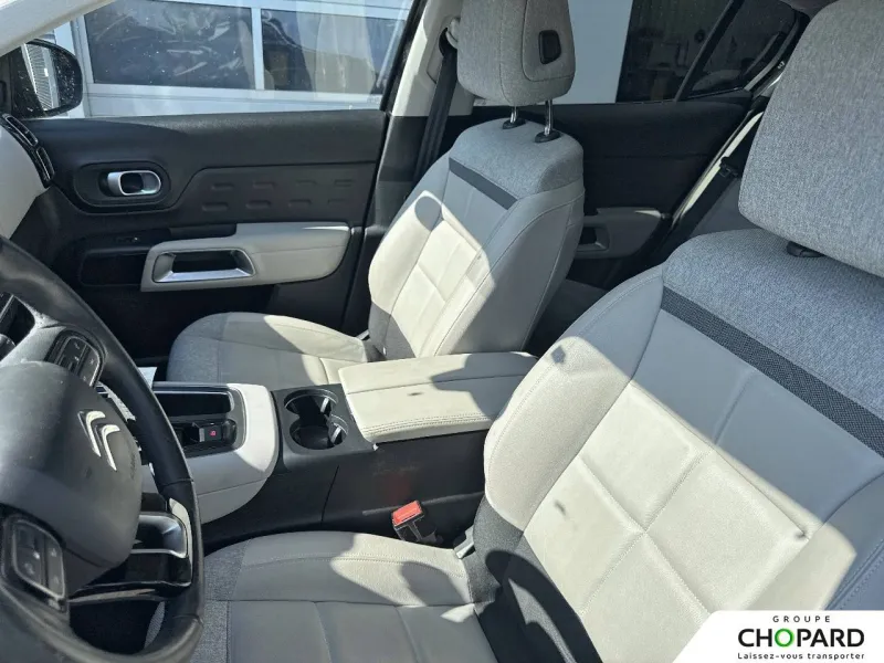 Image secondaire du véhicule 12