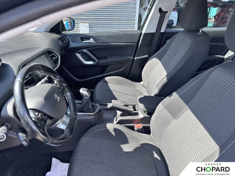 Image secondaire du véhicule 18