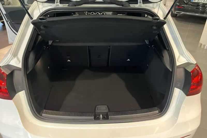 Image secondaire du véhicule 9