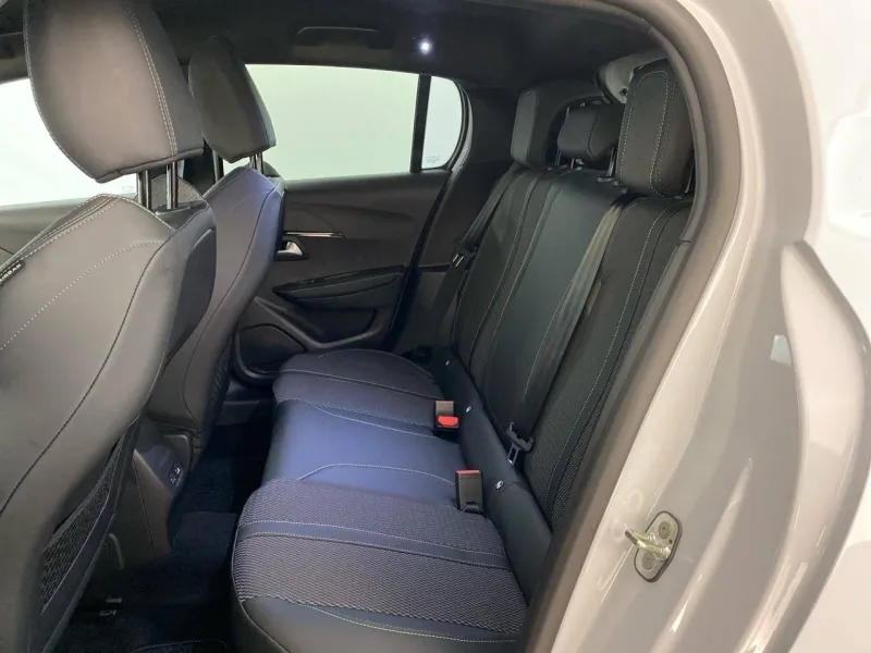 Image secondaire du véhicule 9