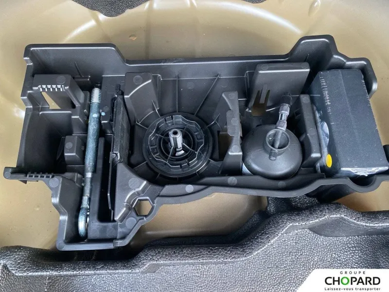 Image secondaire du véhicule 30